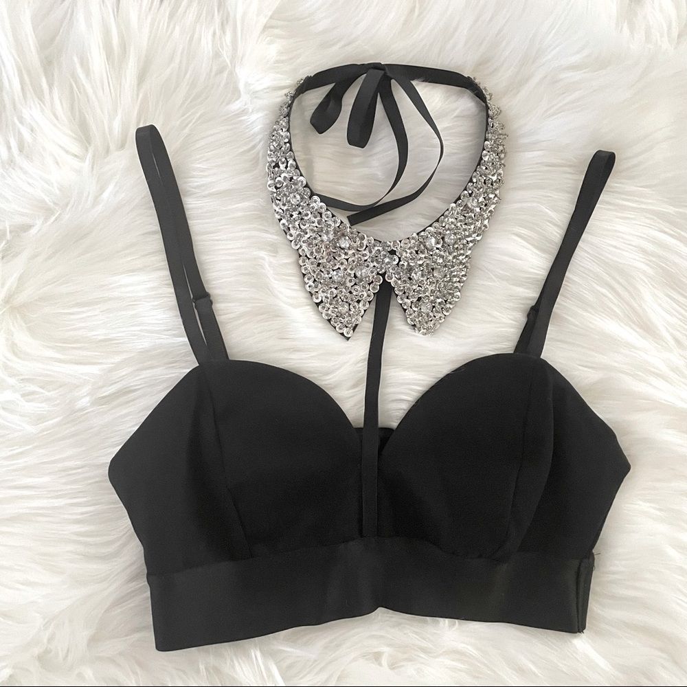 **NWT** Bebe Collar Top